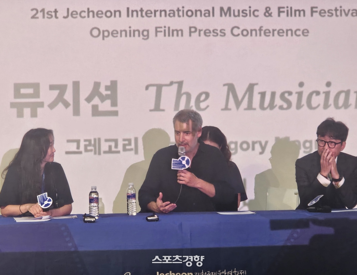 코엘류 포스터